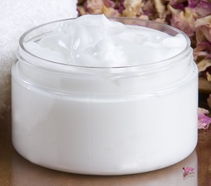 Demelan skin whitening cream.jpg